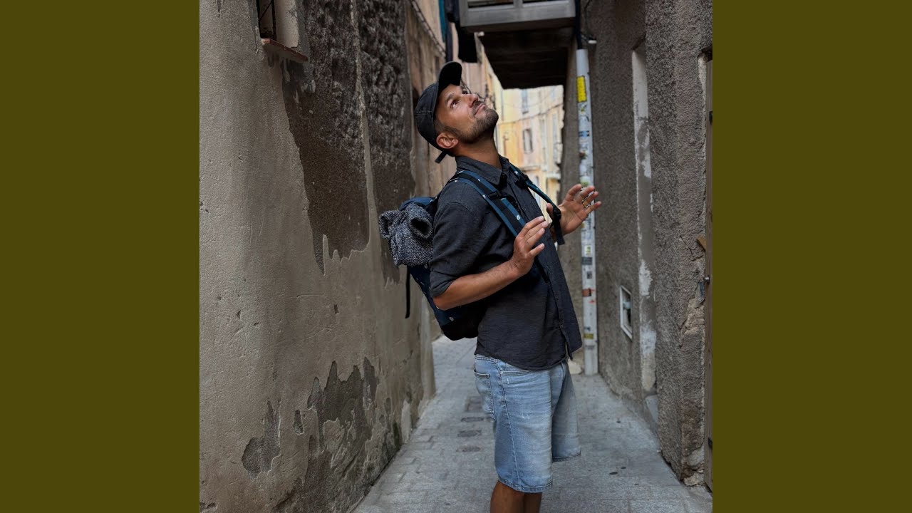 Regardez BACKPACK sur YouTube Regardez BACKPACK sur YouTube