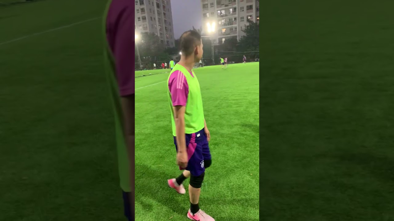 đi đá bóng đội ông già thắng 8-3 đúng ngày các chị em phụ nữ kiến tạo 1 bàn ngày 7/3/2026