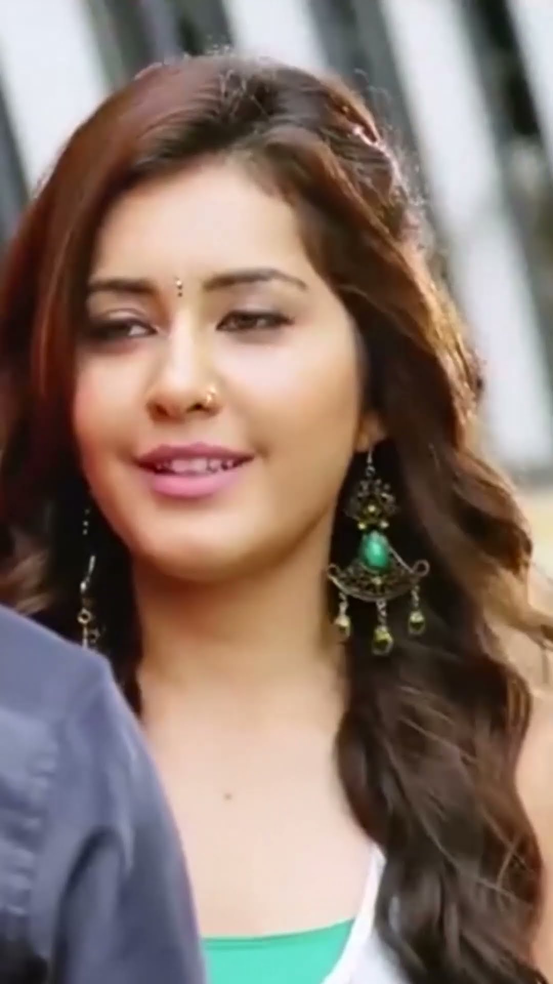 Raashi Khanna Pahli Ladki Hai Jo Sidi Bamba Wale Ke Piche Lagi Hai #Jil #bestshorts #youtubeshorts