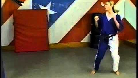 Nicki Carlson-Lee teaches Pull Axe Kick Sparring Combos