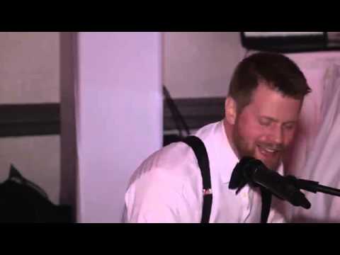 Canadian man sings Tum Hi Ho 4 his Indian bride