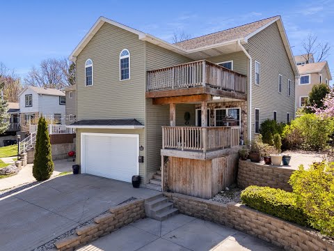 122 Maple Ave, Pewaukee, WI home video tour
