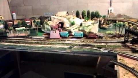 HO TRAINS.  Bachmann DD40AX DCC/SOUND