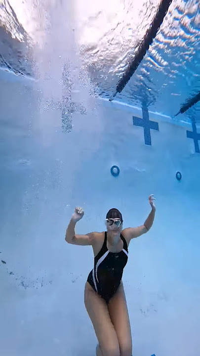 #swimming #swim #waterslide #swimtraining #shortsyoutube #nothingimposibleinthisworld #flip