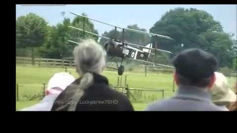 Sopwith Triplane Crashes at Airshow