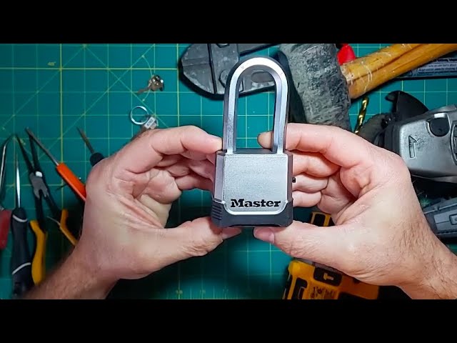 Unlock a „half-way“ locked combination padlock? : r/lockpicking