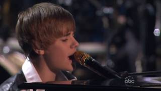 Pray [HD] - Justin Bieber Performing Live @ the AMAs [1080p]