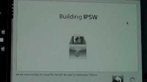 Apple iPhone PwnageTool in Action