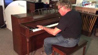 Yamaha Spinet Piano 1295