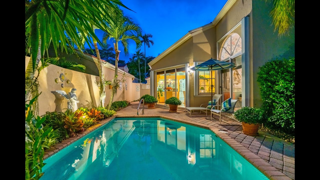 Villa d'Este Home for Sale in PGA National 15 Via Aurelia, Palm Beach