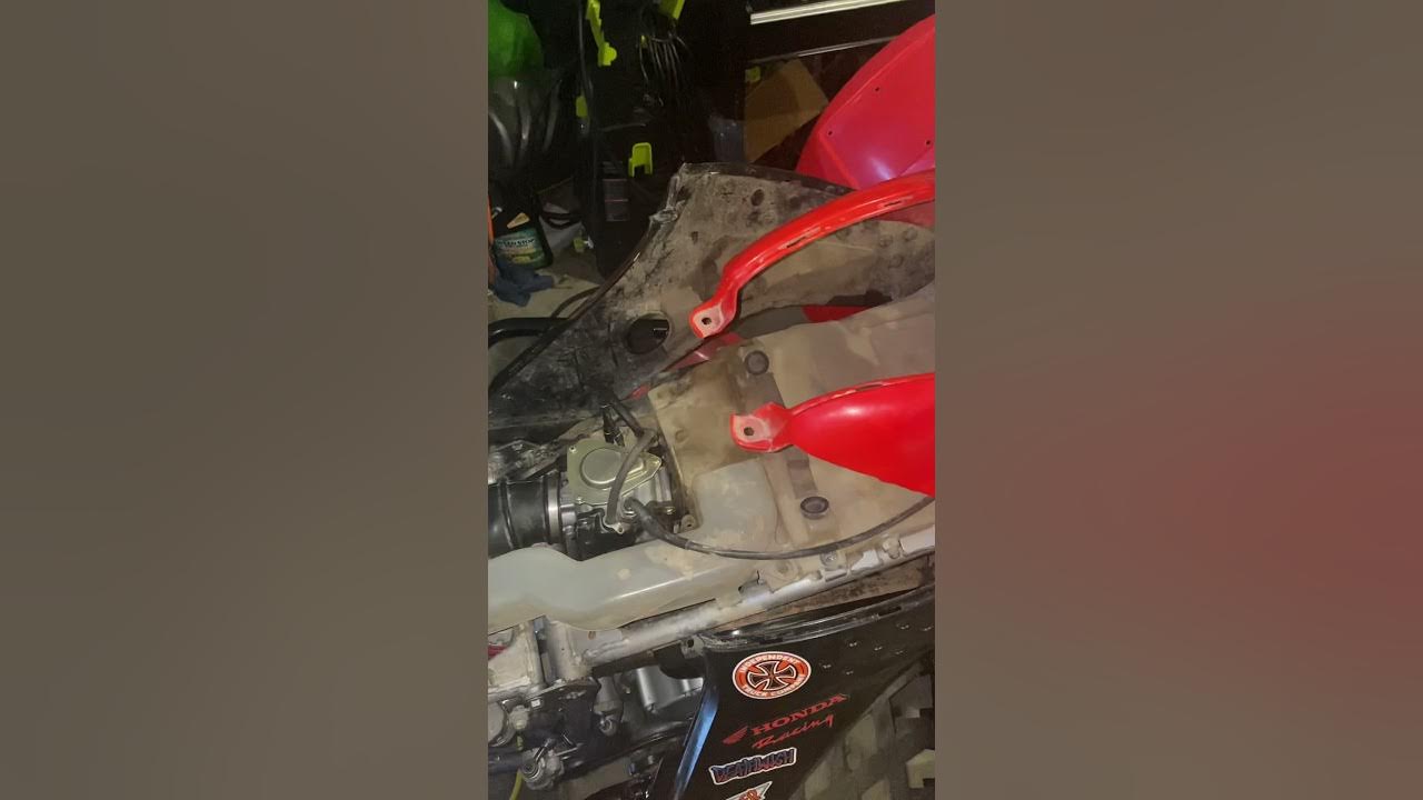 Honda 400ex spark plug removal fix YouTube