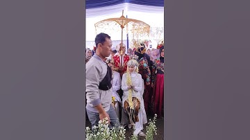 tradisi budaya sunda sawer pengantin di pedesaan Jawabarat #shortvideo #pengantin #pernikahan