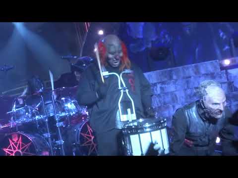 Slipknot - Psychosocial (Live) Bismarck Civic Center - Bismarck, North Dakota 13OCT2015 Fan Filmed