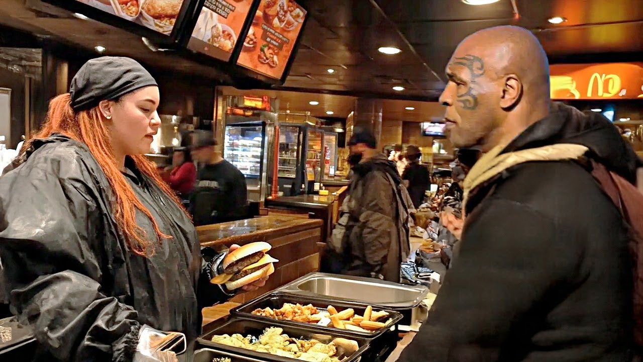 Mike Tyson Walks Into McDonalds Full Of First Responders   What He Does Next Is Unexpected