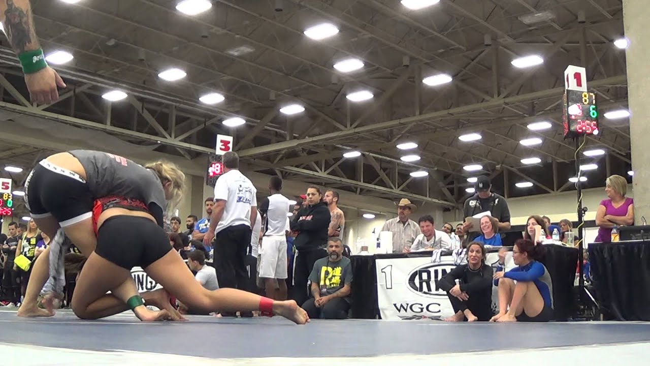 2015 F2W/WGC Europa Supershow - Kayla Deleon vs. Andrea Lee