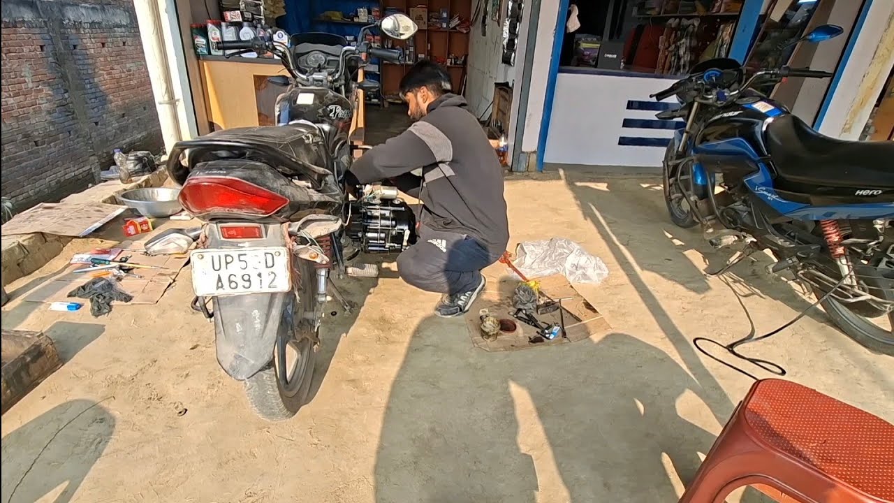 Aaj bike ka full engine bandh raha hoon