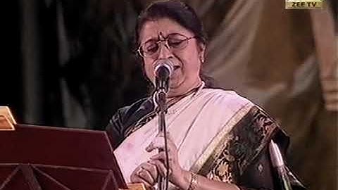 Jane Kyon Log Mohabbat  | Usha Mangeshkar Live | Lata Mangeshkar Live Hyderabad Concert
