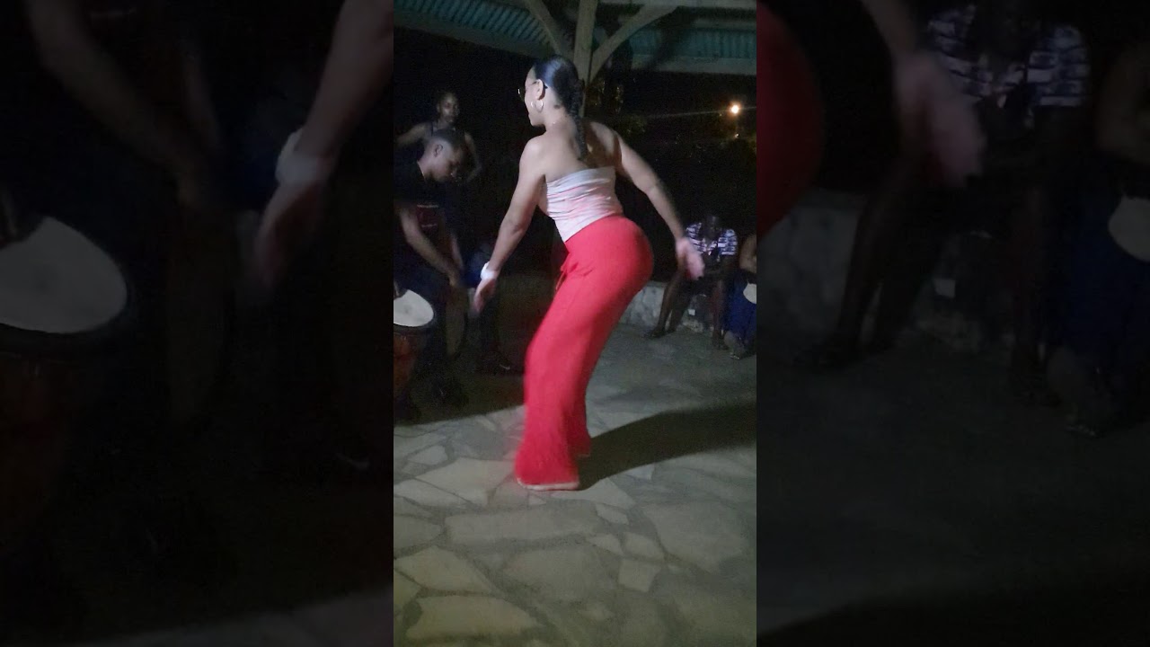 Édmee et Sandrine danse un graj , Tibiswi (makè) les obliges à grajé pour lui🤣🤣🤣