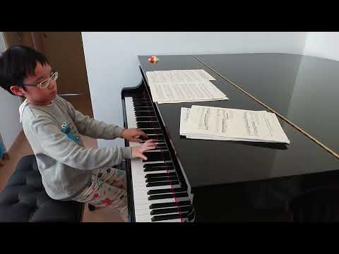 La Campanella of Liszt, by Jonah Ho (age 10) (李斯特 鐘)