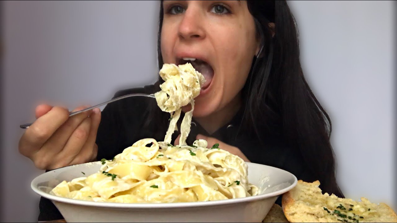 ASMR | FETTUCCINE ALFREDO PASTA (NO TALKING) | EATING SOUNDS