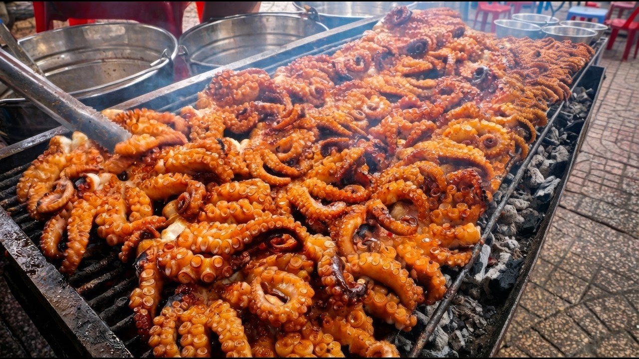 즉석에서 굽는 신선한 해산물!! 미친 가격의 랍스타  | Fresh Street Grilled Seafood  | Asian Seafood