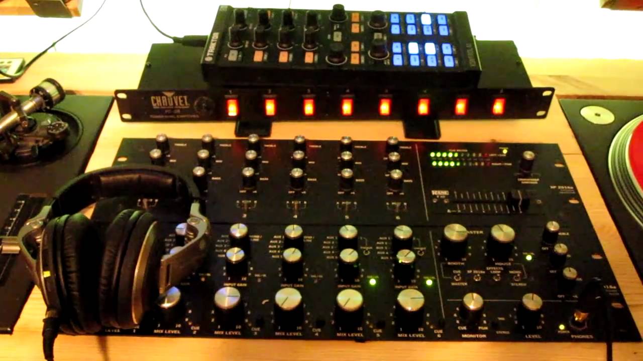 Pierre de Lux DJ Booth