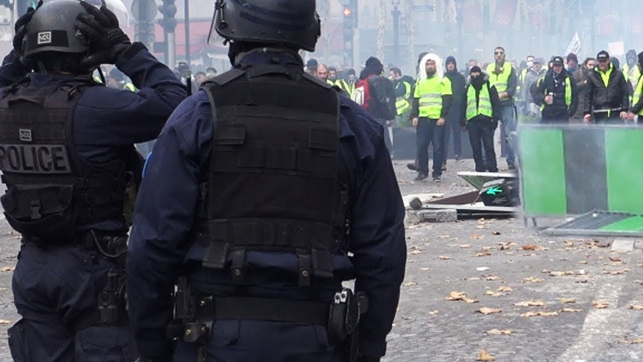 Grosse Bagarre Entre Automobilistes Et Gilet Jaune