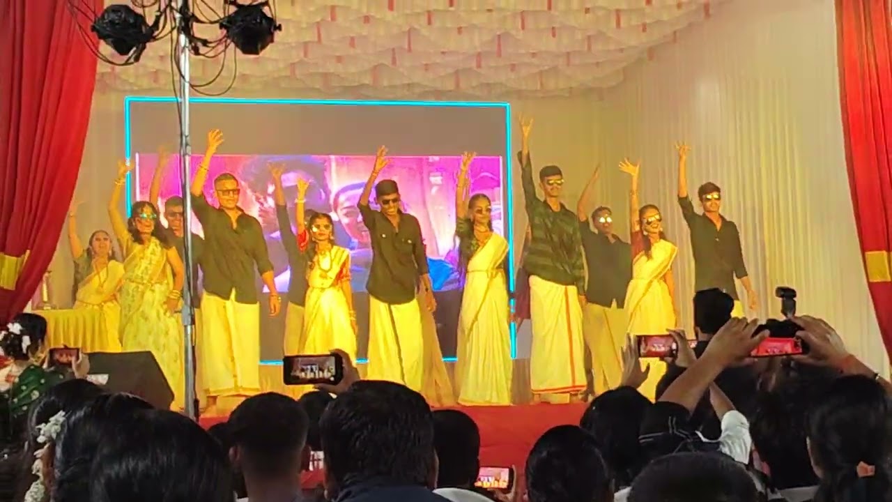 IDEAL ENGLISH HIGH SCHOOL(Kalyan East) - South Indian Mashup Song Dance Performance By 10th std