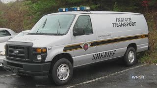 NC sheriff calls prisoners escaping from van 'embarrassing'