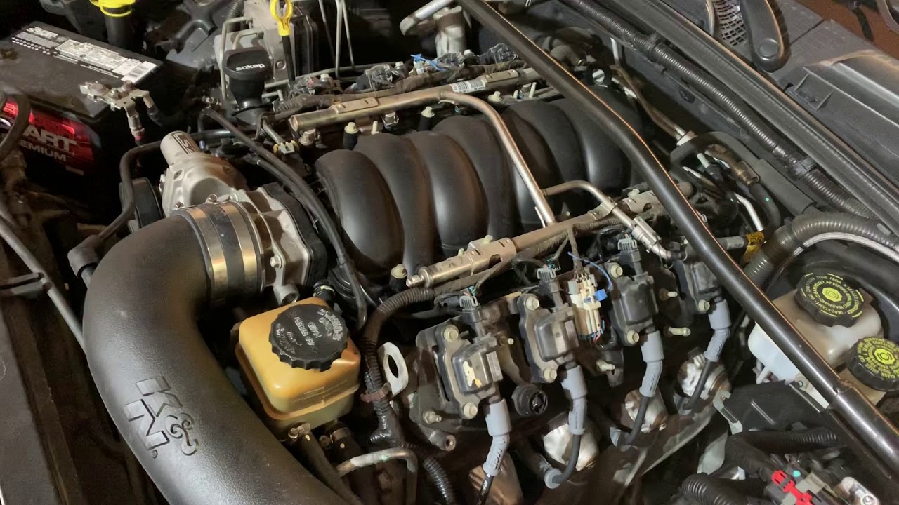 2006 Pontiac GTO LS2 Rod Knock - YouTube