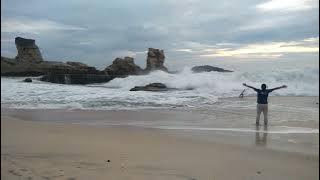 detik detik ombak besar, pantai Klayar