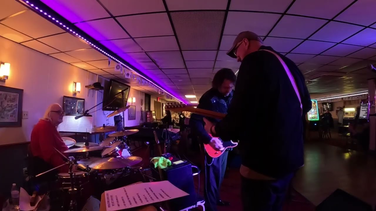 Dive Bar Gig - FreeBird, Hey Jealousy, Toes. Folsum,  Somethng, My Girl, Comfortably Numb