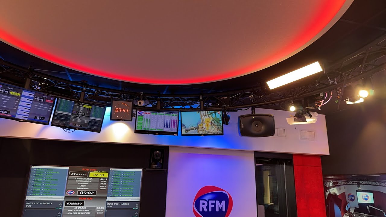 En direct du studio radio RFM - YouTube