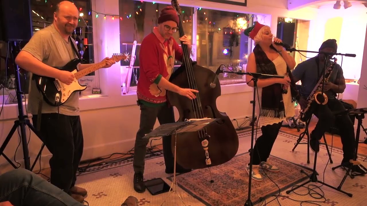 JERRY KING TRIO-3 @ CHRISTINA'S OPEN MIC 12-14-25