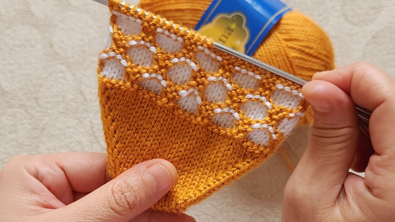 İki renkli bal peteği desenli beşşiş patik ✅️ #beşşişpatik ✅️ @divapatik