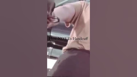 How not to handcuff… #policetraining #lawenforcementtraining #police