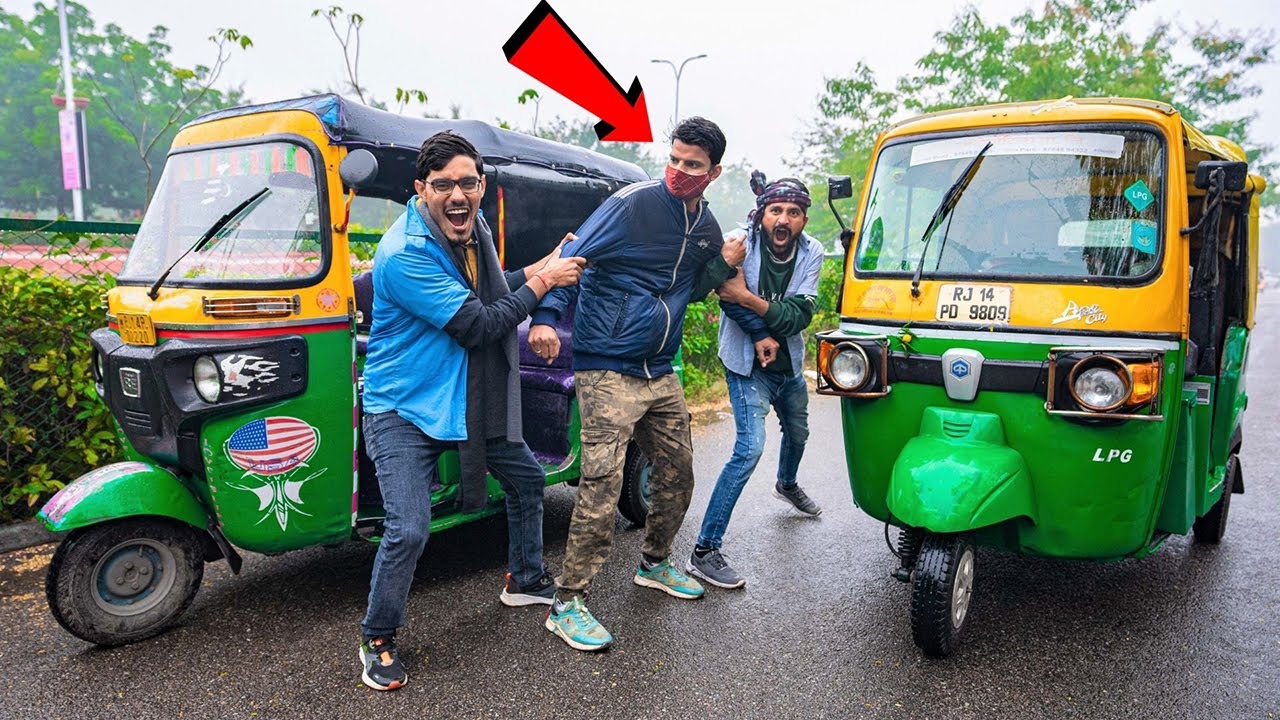 Auto Rickshaw Fight For Money In Public Prank | Hilarious Public Reactions