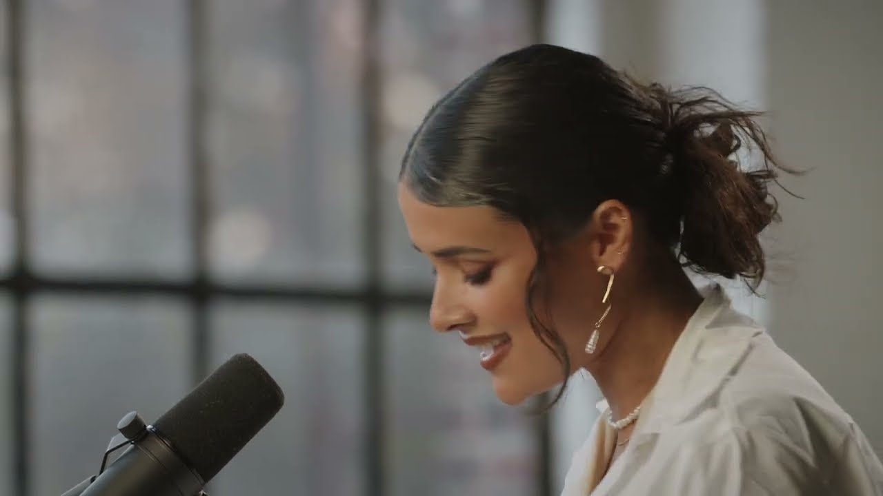 Mira LOKRE - Ready (Elizabeth Live Sessions) en YouTube Mira LOKRE - Ready (Elizabeth Live Sessions) en YouTube