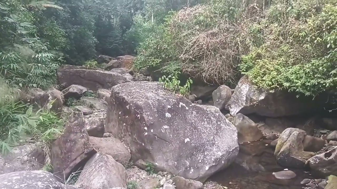 Village Umkiang,wahkoh. Natural beauty of dona River. 