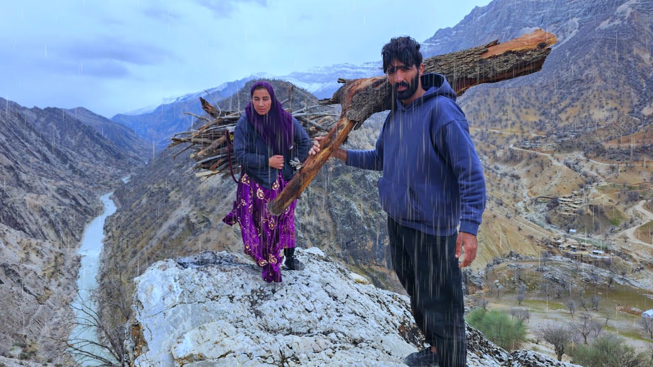Storm in the mountains 🌧️🌪️ | Gathering firewood by Mahmoud and Azam 🪵 | Baking nomadic bread 🍞🔥