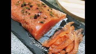 Salmón marinado con sal y azúcar. ¡Riquísimo! Salt and sugar cured salmon. Лосось маринованный.