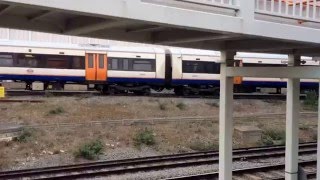 Overground Train near Surrey Quays screenshot 5