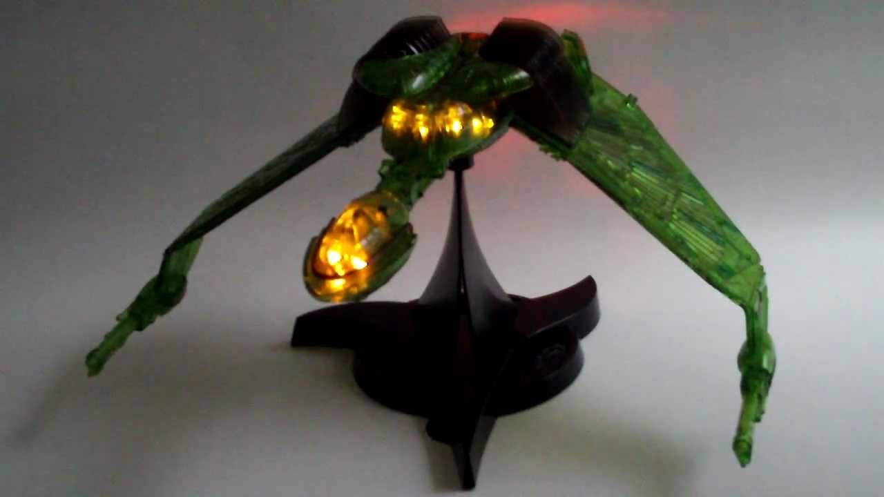 スタートレック バード・オブ・フレイ バウンティ号 Star Trek III Klingon Bird of Prey Partially Cloaked AFX Exclusive