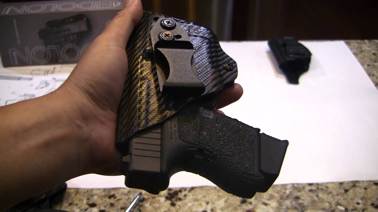 Vedder Holster (Black Carbon Fiber Kydex) for Glock 26 & 43 with TLR6