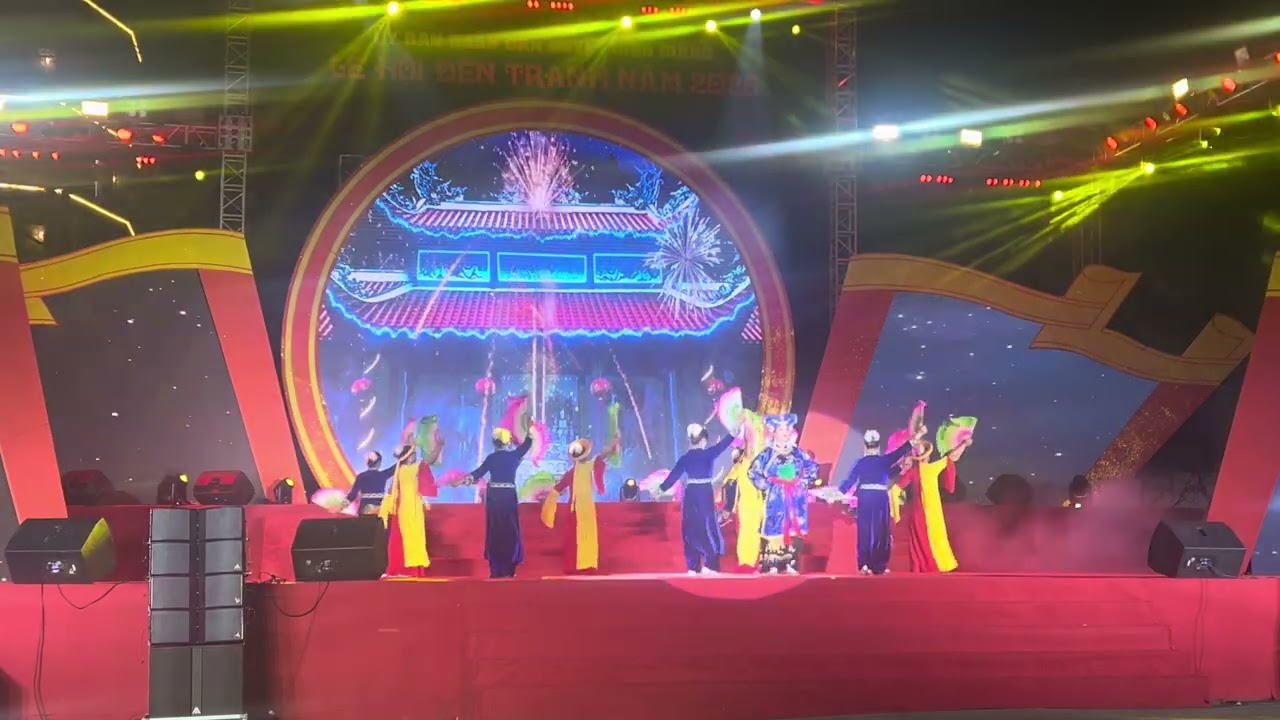 Múa văn “ Chầu Lục Cung Nương “ - đội văn nghệ khu Giâm Me ( hội đền quan lớn tuần Tranh)