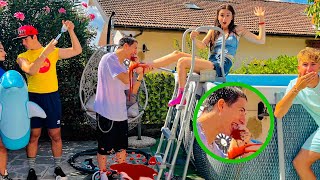 Il Mio Amico Mi Ha Morso Il Piede - By Charlotte M.