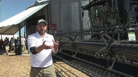 DynaFlex draper header delivers harvest efficiency