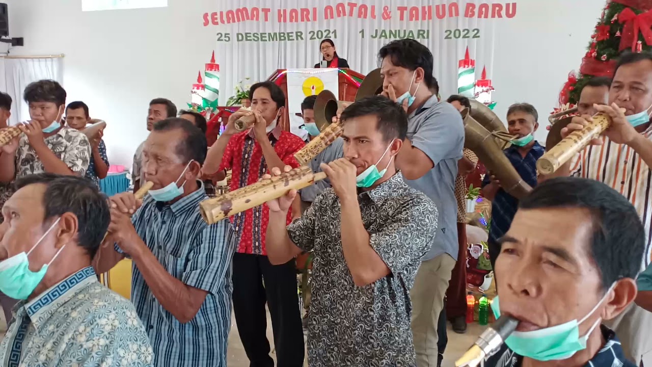 Musik Bambu Klarinet Harapan Nusantara Jaya Molompar Utara Membawa Pujian di GMIM EXODUS Watuliney