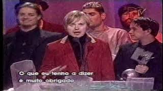 Boyzone recebe prêmio de Melhor Álbum por 'By Request' no Europe Music Awards 1999 [VHS]