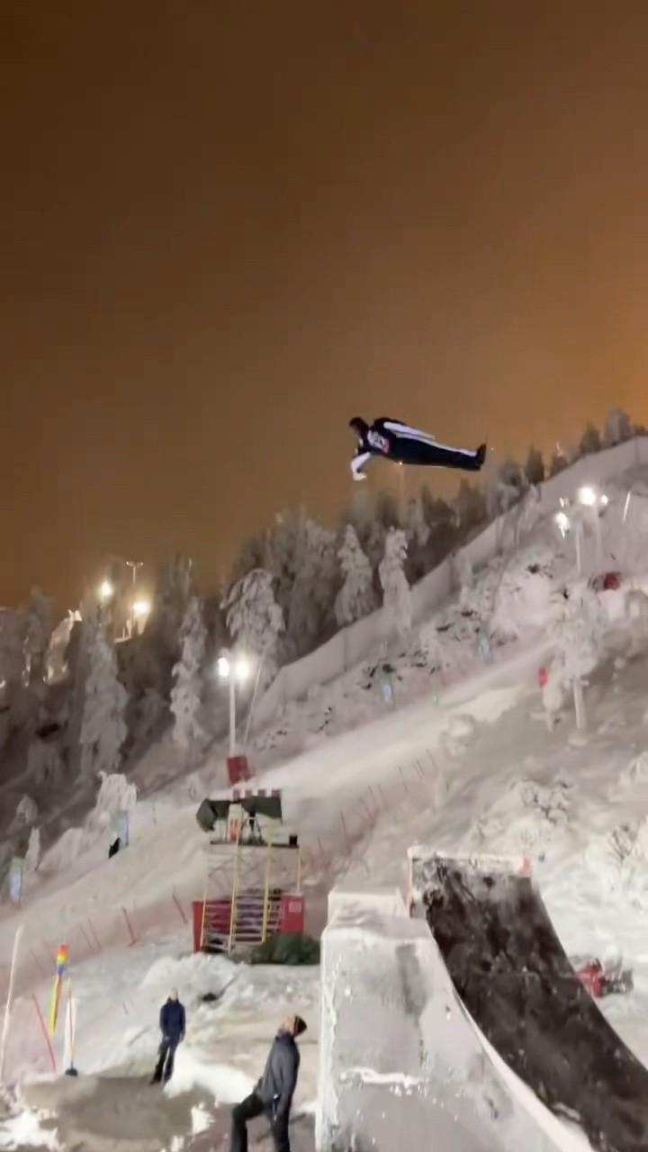 #JasonDeruloTV // That Jump ? #GotPermissionToPost From IG @chrislillis1 #YouCanDoAnything